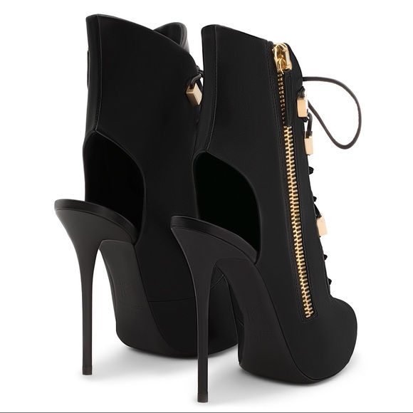 giuseppe zanotti • NEW • cut-out peep toe booties - Picture 4 of 10
